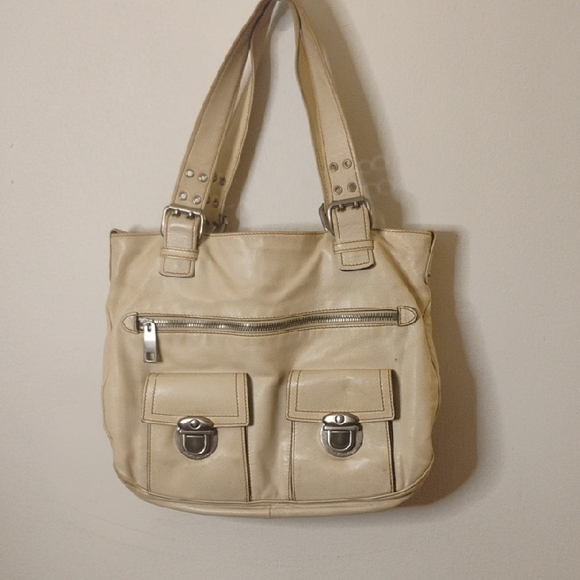 Marc Jacobs Handbags - Marc Jacobs Cream Shoulder Bag with Pockets